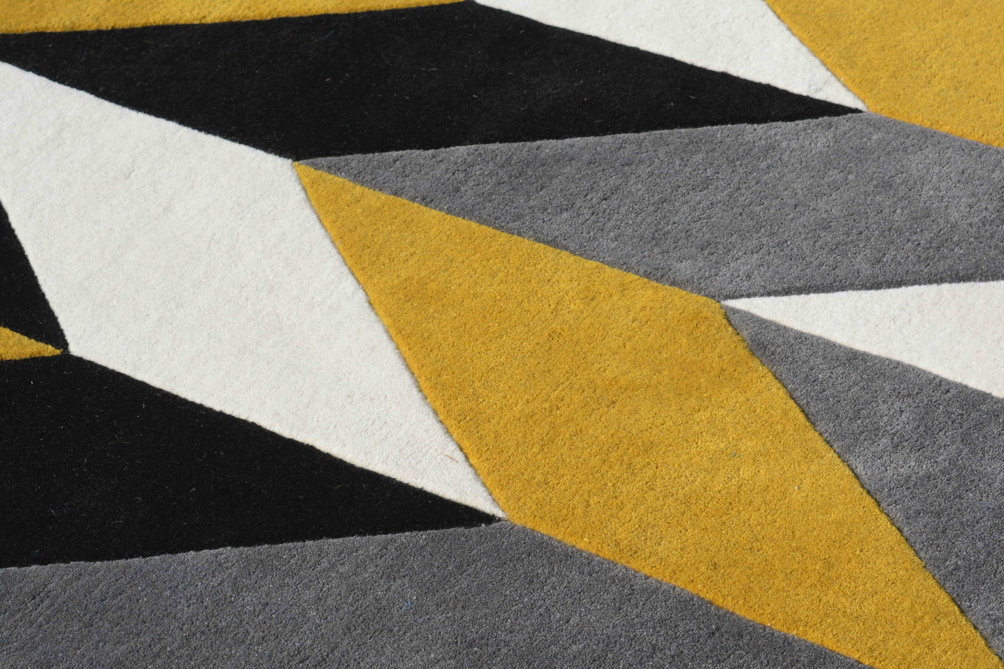 Yellow Hand Tufted Wool Carpet - ICHT1055