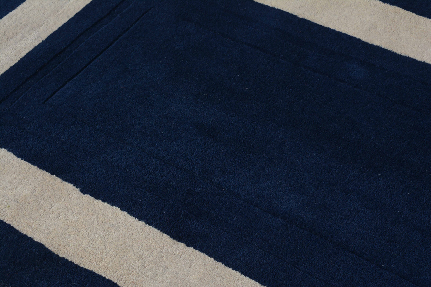 Blue Hand Tufted Wool Carpet - ICHT1149