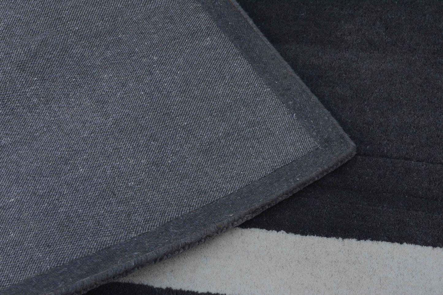 Grey Hand Tufted Wool Carpet - ICHT1150