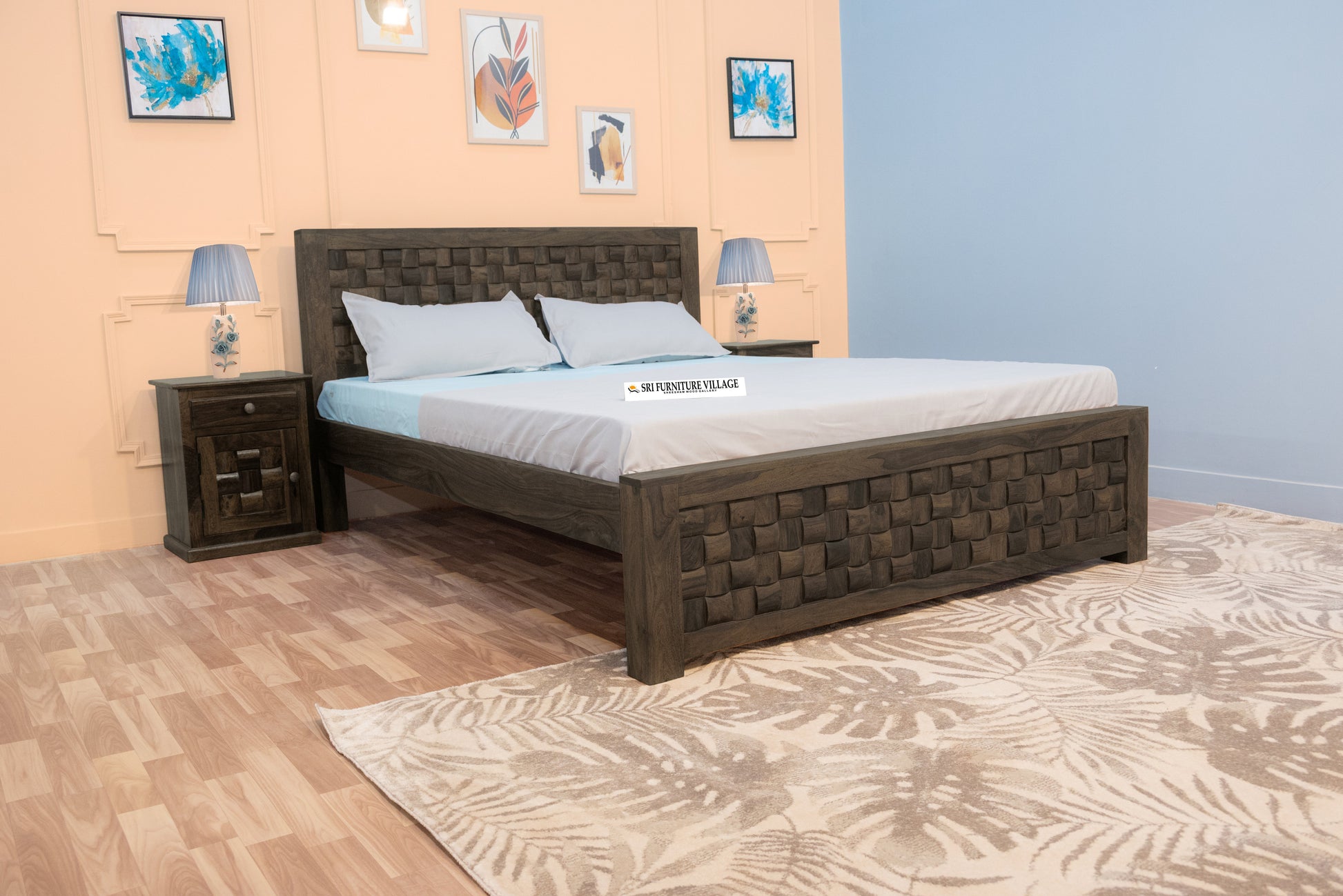 Timeless Elegance: Sheesham Wood Queen Size Bed